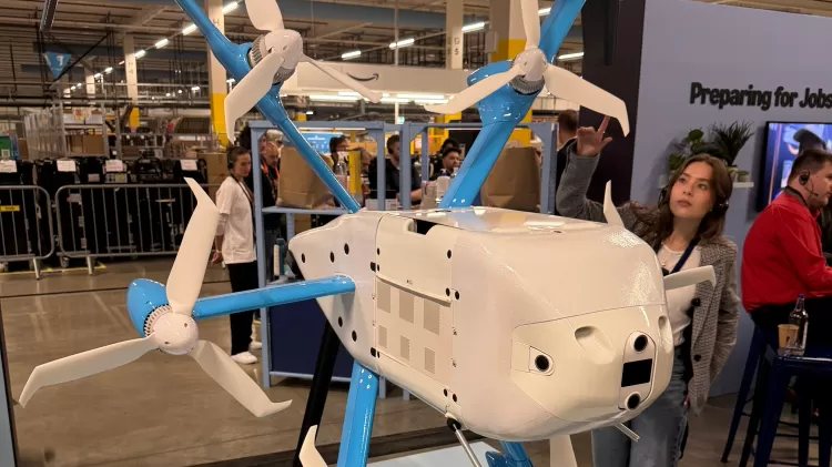 Amazon aposta em Alexa humanizada, entrega por drones e logística do futuro